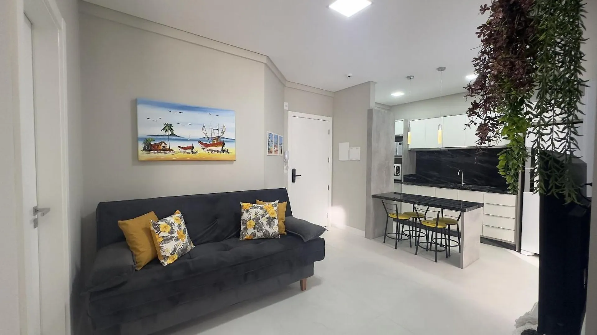 570 - Lindo Flat A 350M Da Praia De Bombas Bombinhas Apartment